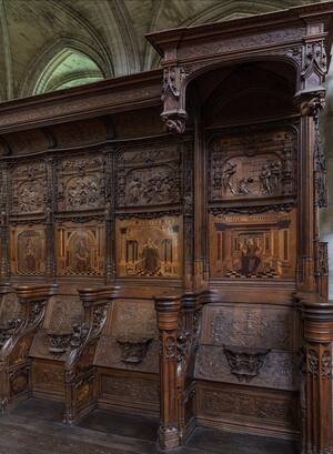 Мизерикорды готических хоров и соборов (XII—XVI вв.)