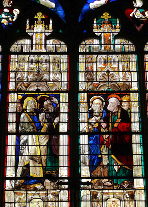 Эволюция цветовой палитры витражей в средневековой Европе (XII-XV)