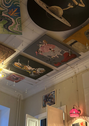 Реализация картин в баре «Орбита»