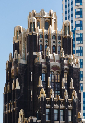 Классика и технический прогресс. Поиск баланса в архитектуре Ар-деко