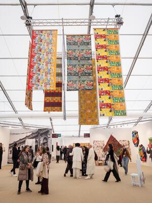 Frieze London: взаимодействие художников, галерей и спонсоров