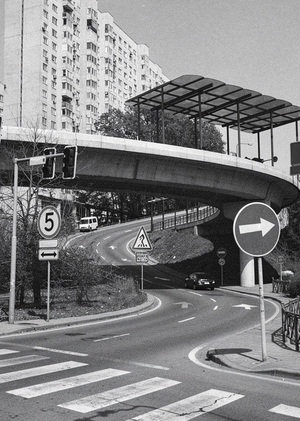 Городские знаки: как мы учимся ориентироваться в новом пространстве