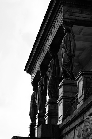 Нео-грек :Лео фон Кленце и Новый Эрмитаж, дворец «Бельведер» А.И. Штакеншне