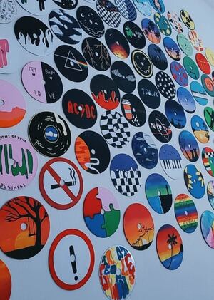 Обложки CD как исчезнувший визуальный язык массовой культуры (1990–2010)