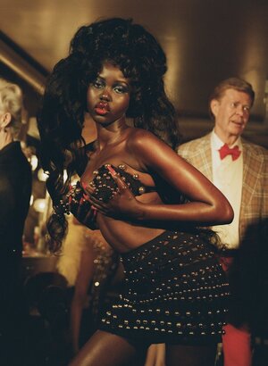 В объективе Нади Ли Коэн: исследование фотографки и ее визуального языка