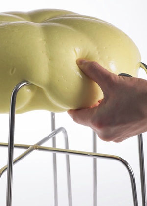 Сенсорный дефицит и тактильность в предметном дизайне