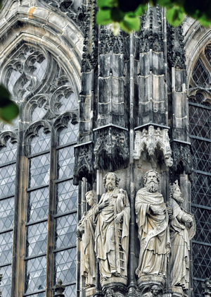 Каролингское возрождение и романский стиль