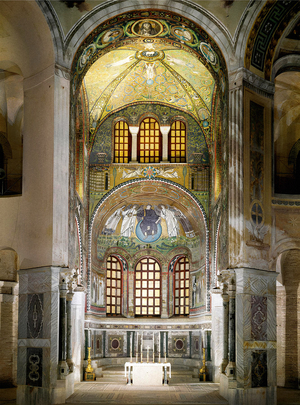 Крестово-купольный храм и базилика в восточнохристианский архитектуре