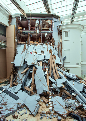 Манифеста 10: экспонирование современного искусства в стенах Эрмитажа