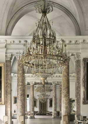 Отрицание европейской аристократии минималистичных механизмов