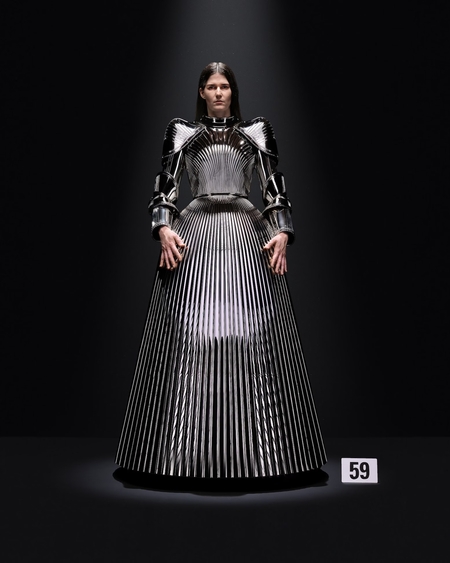 Трансформация кутюрного кода Balenciaga в контексте современной моды