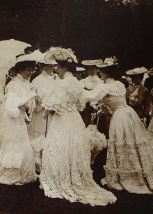 Эволюция кружева в моде ХХ века