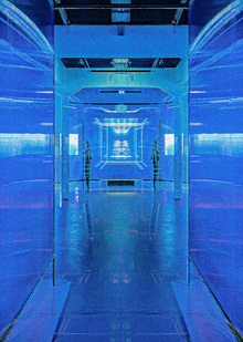 //12. побег в&nbsp;убежище.