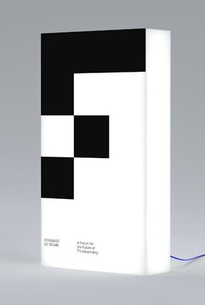 Non-Verbal Communication as a Strategy in Contemporary Visual Design