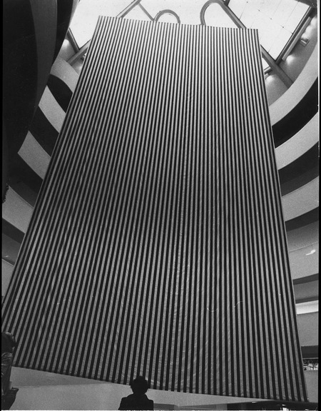 Волны институциональной критики