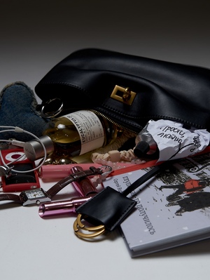 Предметная съемка "Still carrying"