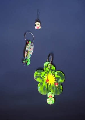 биом: коллекция обвесов из переработанного пластика