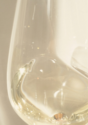 Исследование рейтинга и цены вина