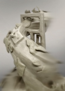 Абстрактная скульптура «Осенний ветер»