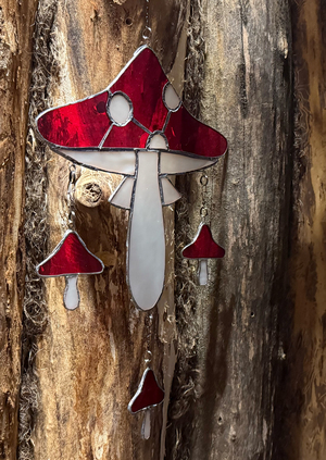 Фонарь «Дорога» и гирлянда «Грибки». Витраж.