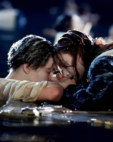 Анализ данных о выживаемости пассажиров Титаника