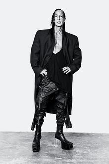 Rick Owens: Рост популярности авангардного дизайнера (2000–2025г)
