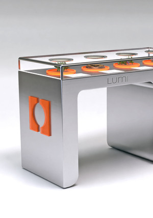 Стенд для бренда LUMI