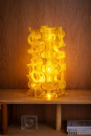 Columna — лампа, архитектура Антонио Гауди