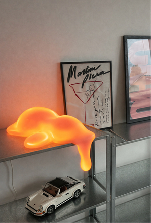 The spreading lava lamp