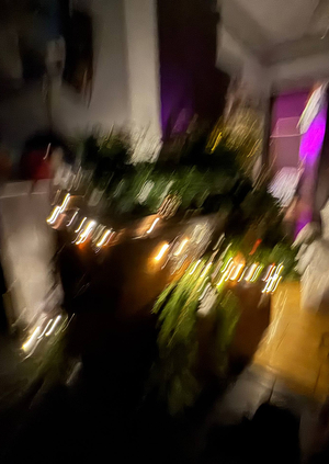 Створки бьют по щиколоткам