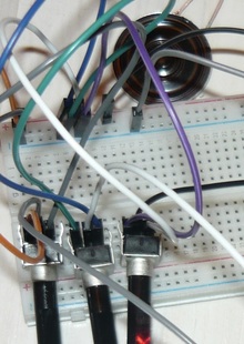 glitch box&nbsp;— шумовой синтезатор на&nbsp;Arduino