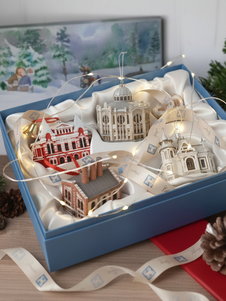 Елочные игрушки с достопримечательностями Самары