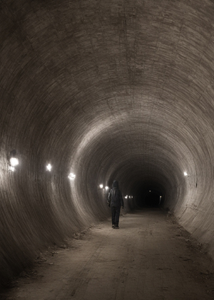 TUNNEL
