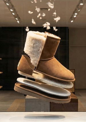 Витрины бренда UGG Since 1974