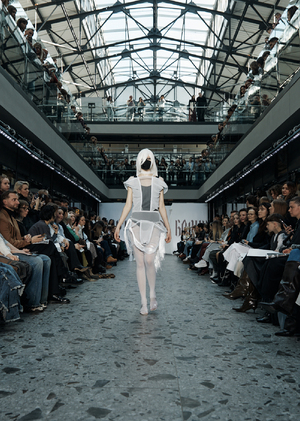 White show'26