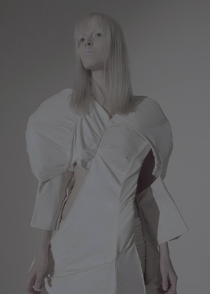 Topology of femininity  