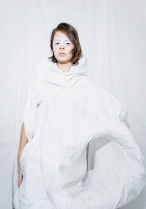 WHITE SHOW