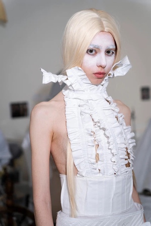 white module show