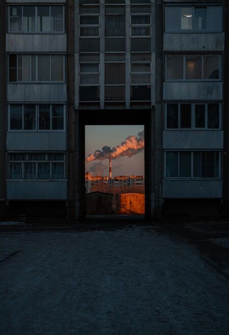 Образ панельной архитектуры в музыкальных клипах