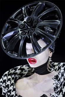 Эстетика безобразного и&nbsp;прекрасного в&nbsp;показах Alexander McQueen