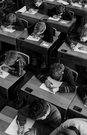 Эволюция школьной мебели и представления об эргономики человека