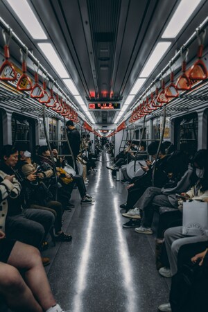 «Звуковой ландшафт метро: как подземный звук формирует поведение человека»