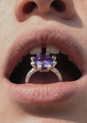 Кампейн в нейросети для бренда украшений ACCENT jewelry 