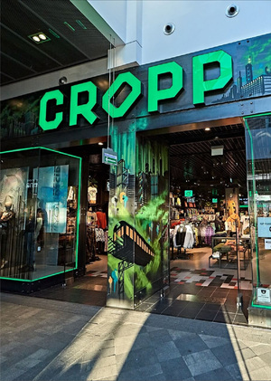 Not Like Everyone Else: Cropp and Identity Construction