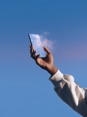 Анализ данных Apple (iPhone 2007-2025). Визуализация данных 