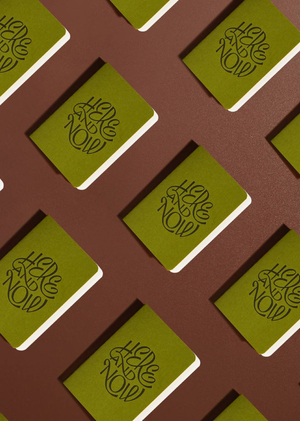 Леттеринг для новогодних подарков компании Evrone