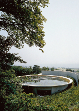 TADAO ANDO