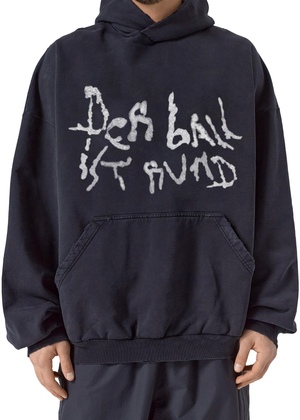 The ball is round / Der ball ist rund