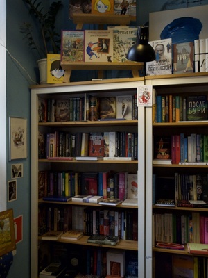 Книжные магазины, где уютно работать и искать редкие книги 