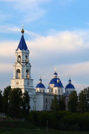 "Малые города большой реки"